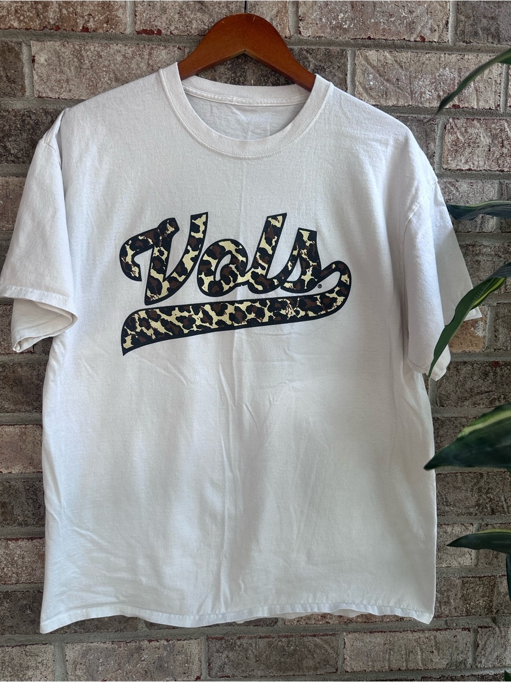 Cute White University of Tennessee VOLS Graphic Tee with Leopard Script Large